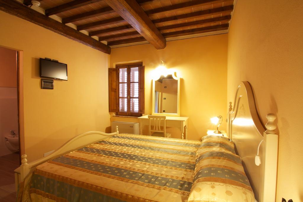 Hotel Relais La Leopolda Abbadia di Montepulciano Zimmer foto